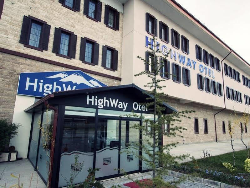 Highway Otel Elmalık Zewnętrze zdjęcie